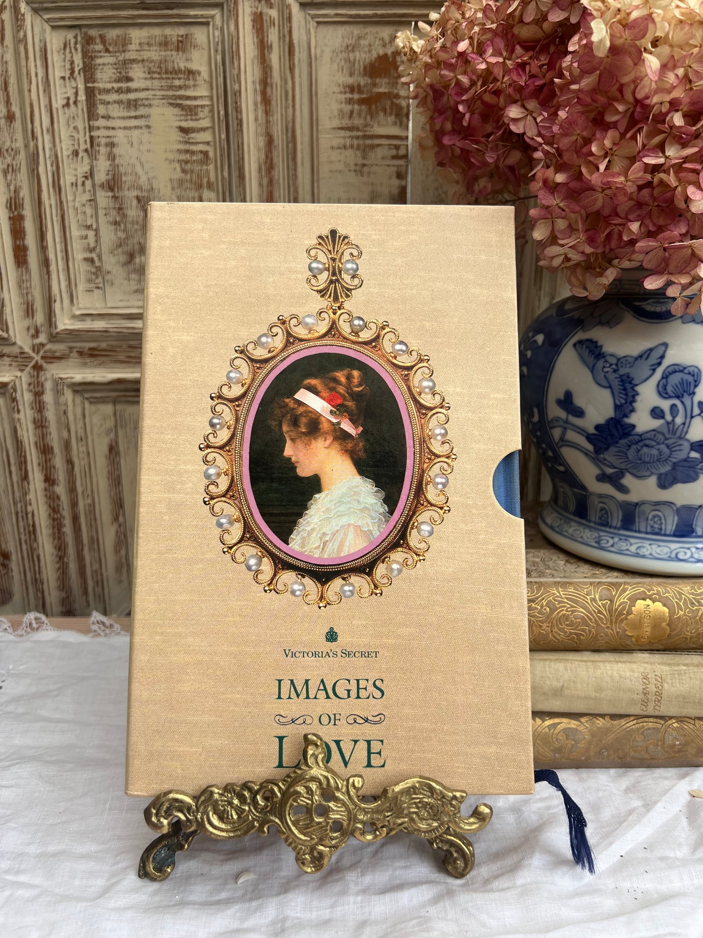 1990 poetry book ‘Images of Love’ volume 2