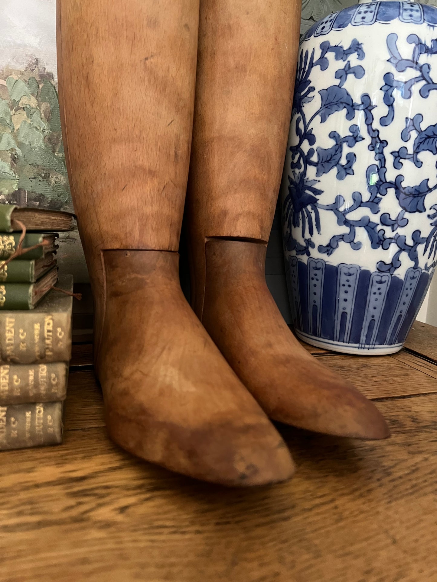 Riding boots with wooden lasts