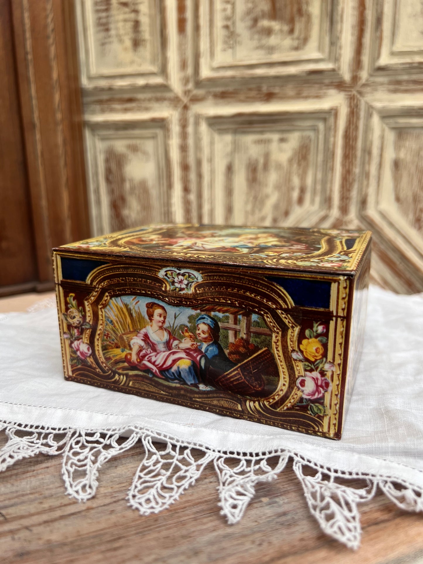 Pair of decorative tins
