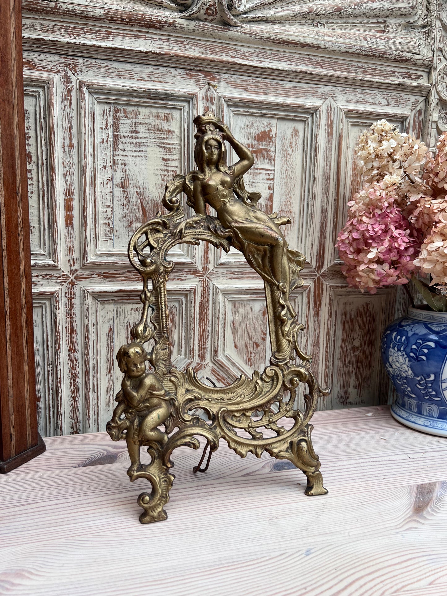 Beatrice art nouveau cast frame